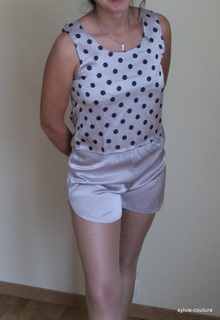 Pyjashort, en satin.